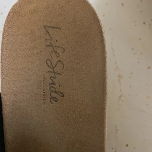Brand new LifeStride wedge heels - Picture 3 of 4